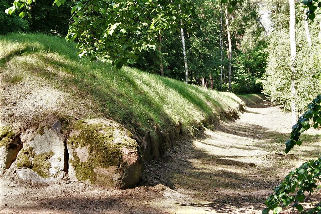 06/07/2026Miejsca nieznane. Piramidy na Kujawach są starsze od egipskich