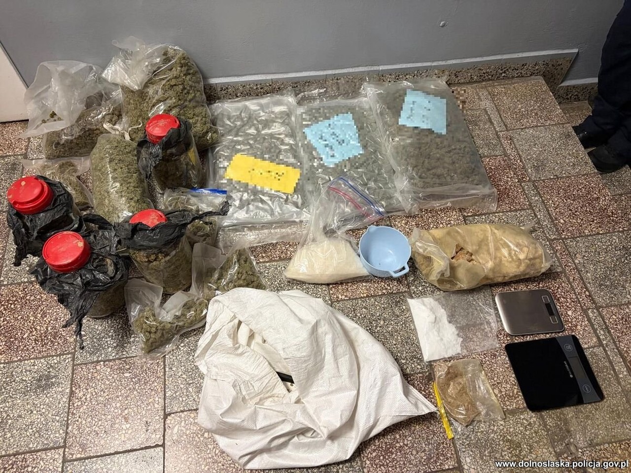 14 kg narkotyków przejętych przez policjantów z Kłodzka