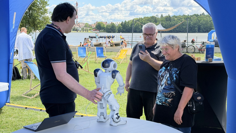 15:16 Roboty, VR i druk 3D. Letni Festiwal Innowacji zawitał do Wałcza