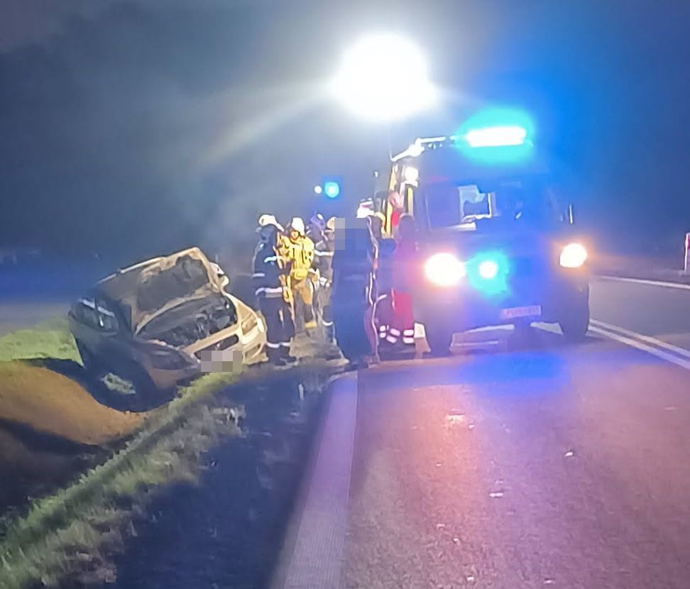 19-latek wjechał Volvo do rowu na obwodnicy Nałęczowa. Miał około pół promila alkoholu