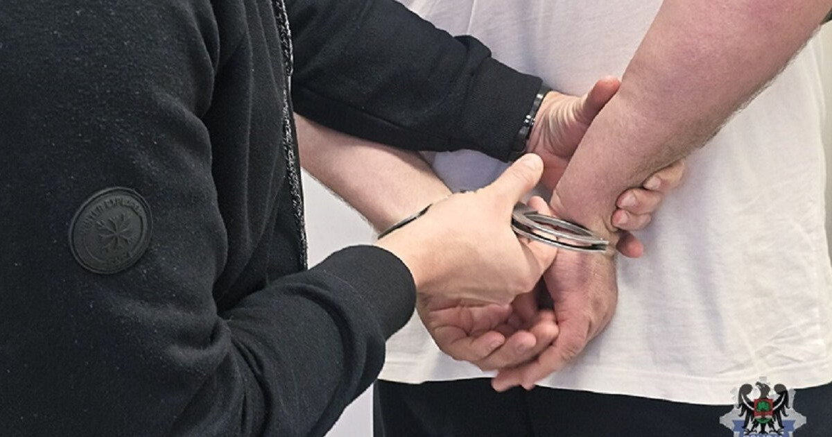 22-latek z Wałbrzycha zatrzymany za serię kradzieży w galerii handlowej
