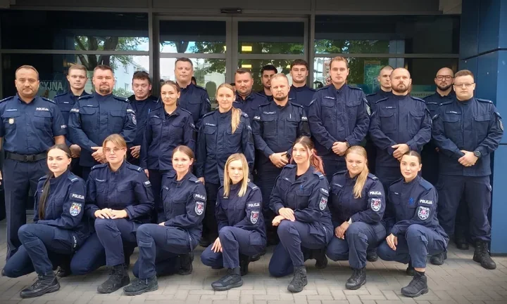 48 policjantów zdało egzamin w Płocku. 13 ukończyło kurs z wyróżnieniem