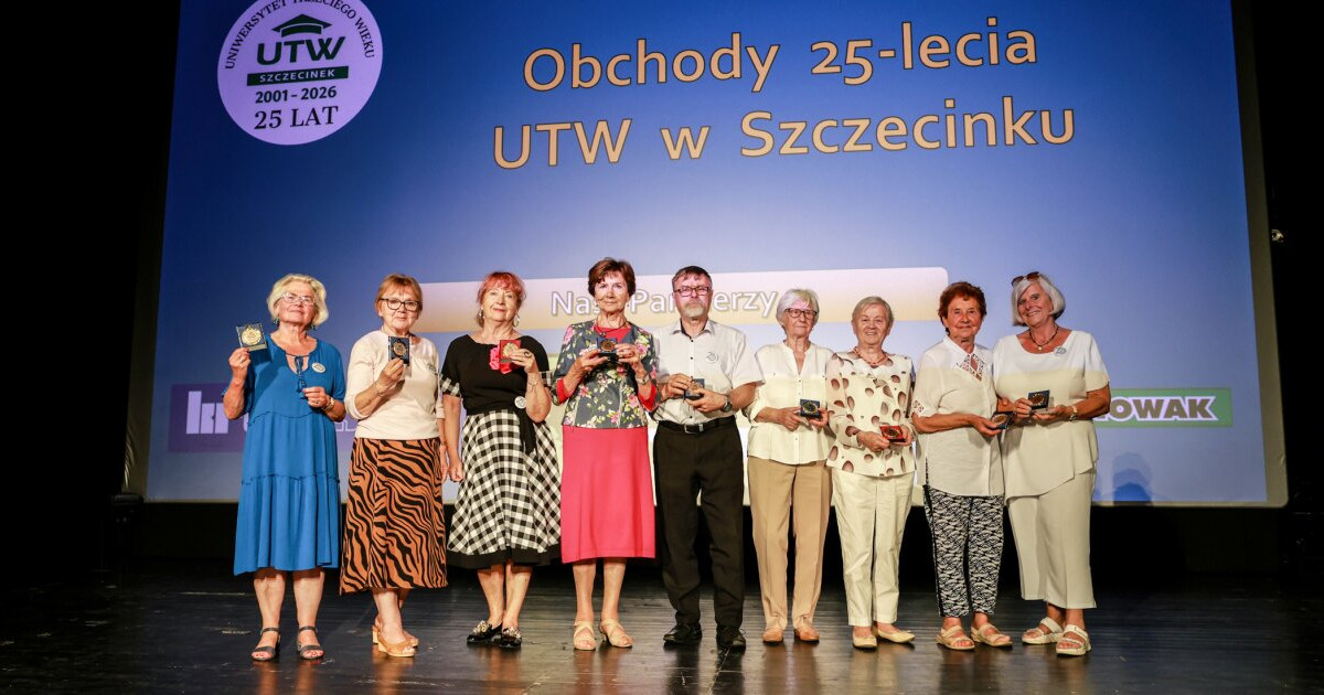 527 słuchaczy i 678 wykładów. Ta społeczność działa już ćwierć wieku