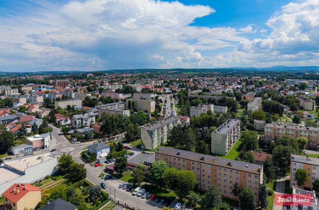 74 drzewa i ponad 600 krzewów. Znamy szczegóły zielonej inwestycji w Jaśle