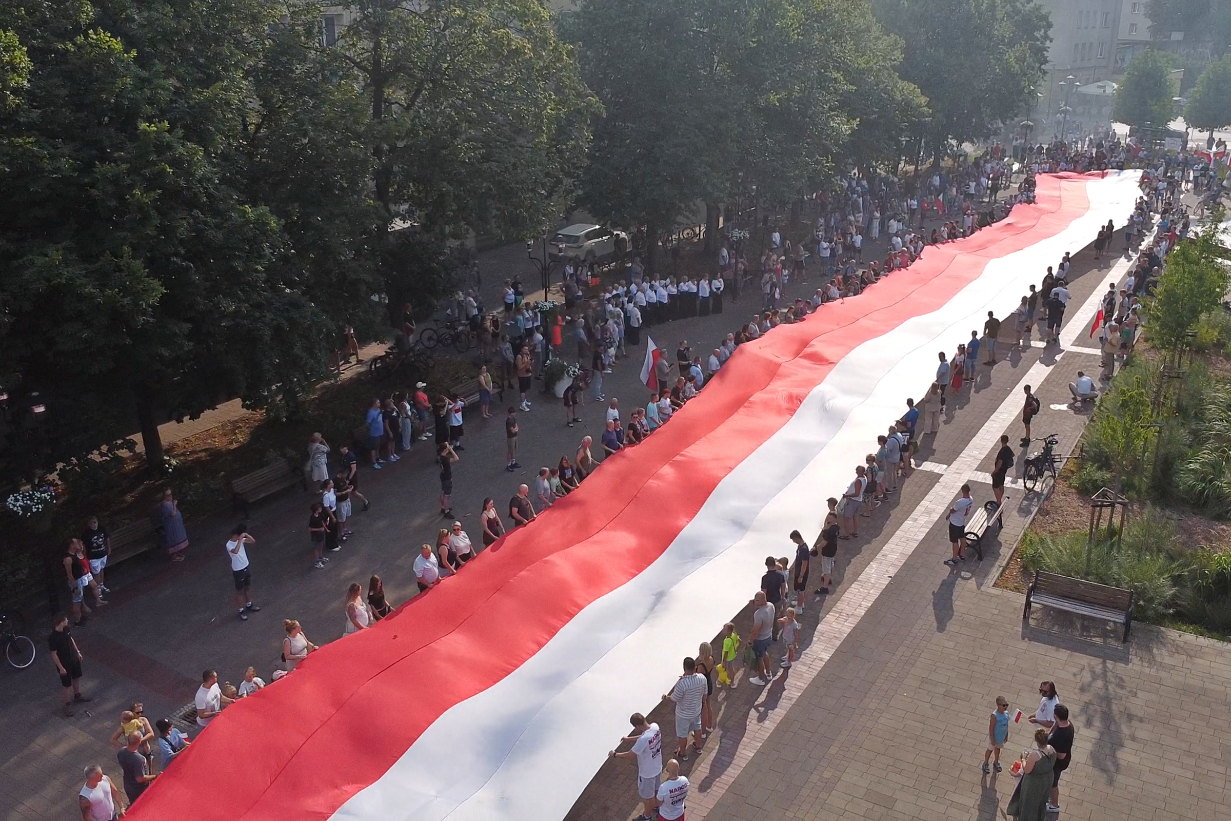 82. rocznica wybuchu Powstania Warszawskiego. Na Pl. Baczyńskiego oddano hołd Powstańcom