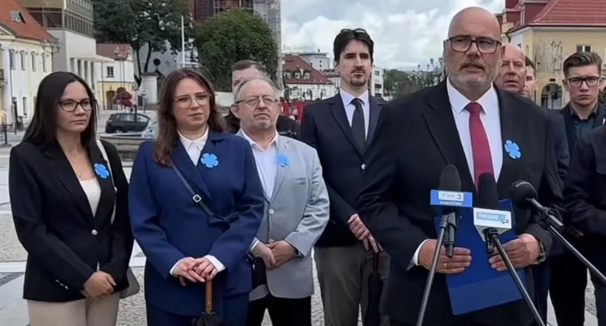 83. rocznica ludobójstwa Polaków na Wołyniu. Kwiaty Konfederacji, PiS zbiera podpisy