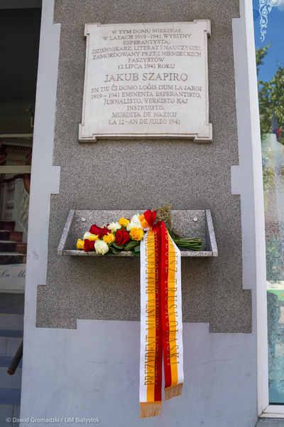 Tablica pamiątkowa.