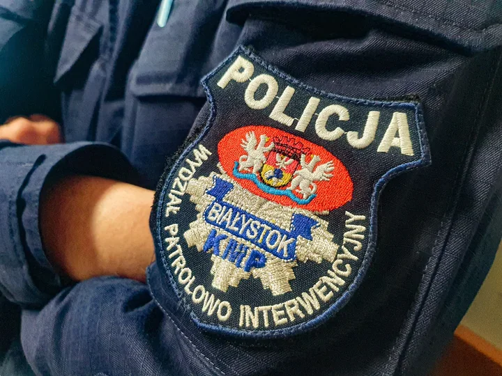 9 lipca 2026Nóż, kamień i rozbite auta - atak pod sklepem w Czarnej Białostockiej