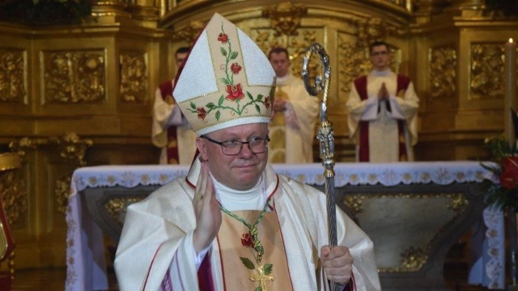 Abp Jagodziński: Autorytet moralny należy do tych, którzy służą