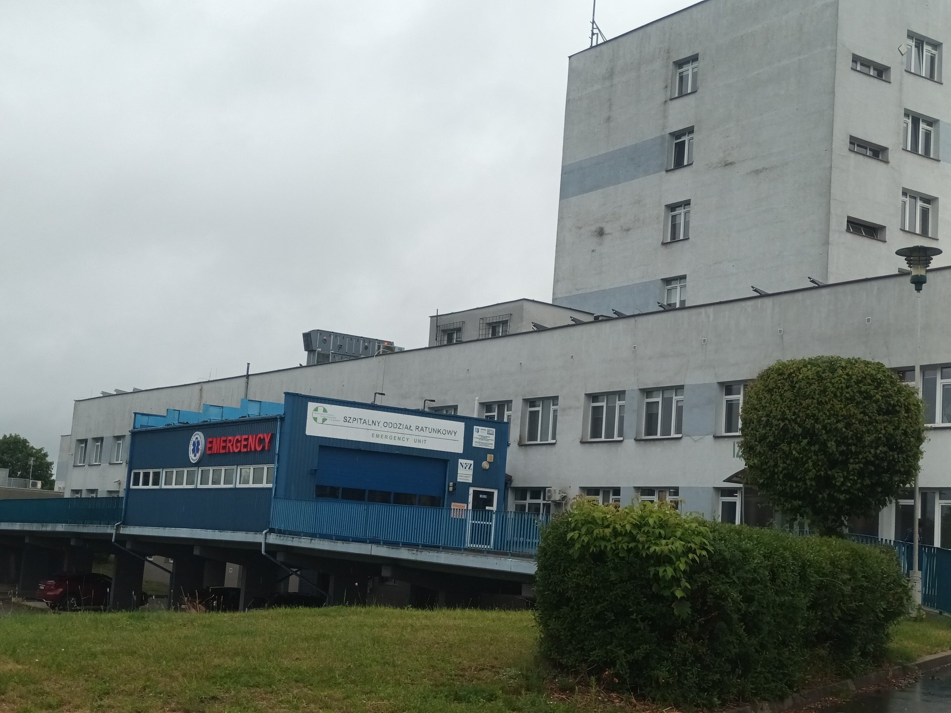 Agresywny pacjent na SOR w Suwałkach. Zaatakował lekarza i ratownika medycznego