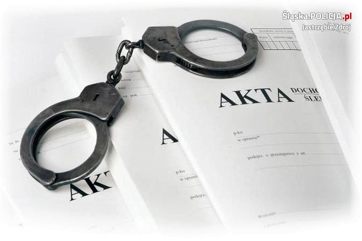 Akt oskarżenia przeciwko oszustom. Spowodowali ponad pół miliona strat, prowadząc punkty obsługi kasowej