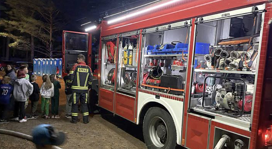 Alarm w nadmorskim obozie. Na miejscu pojawili się strażacy