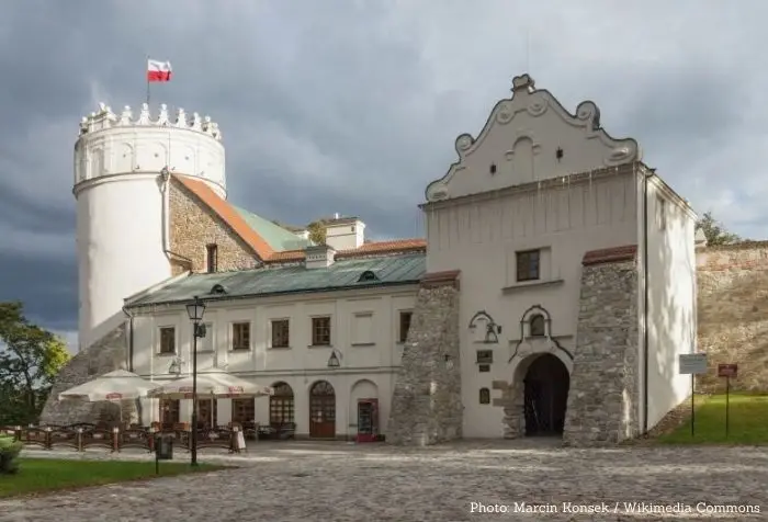 Alert RCB dla Przemyśla. Burze, grad i silny wiatr