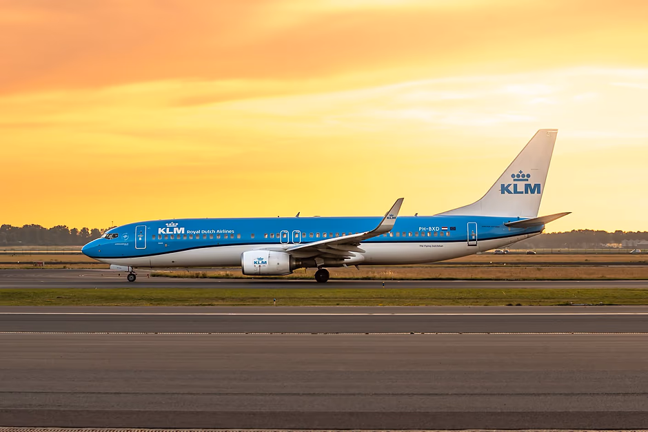 Amsterdam coraz bardziej popularny. KLM wprowadzi większy samolot