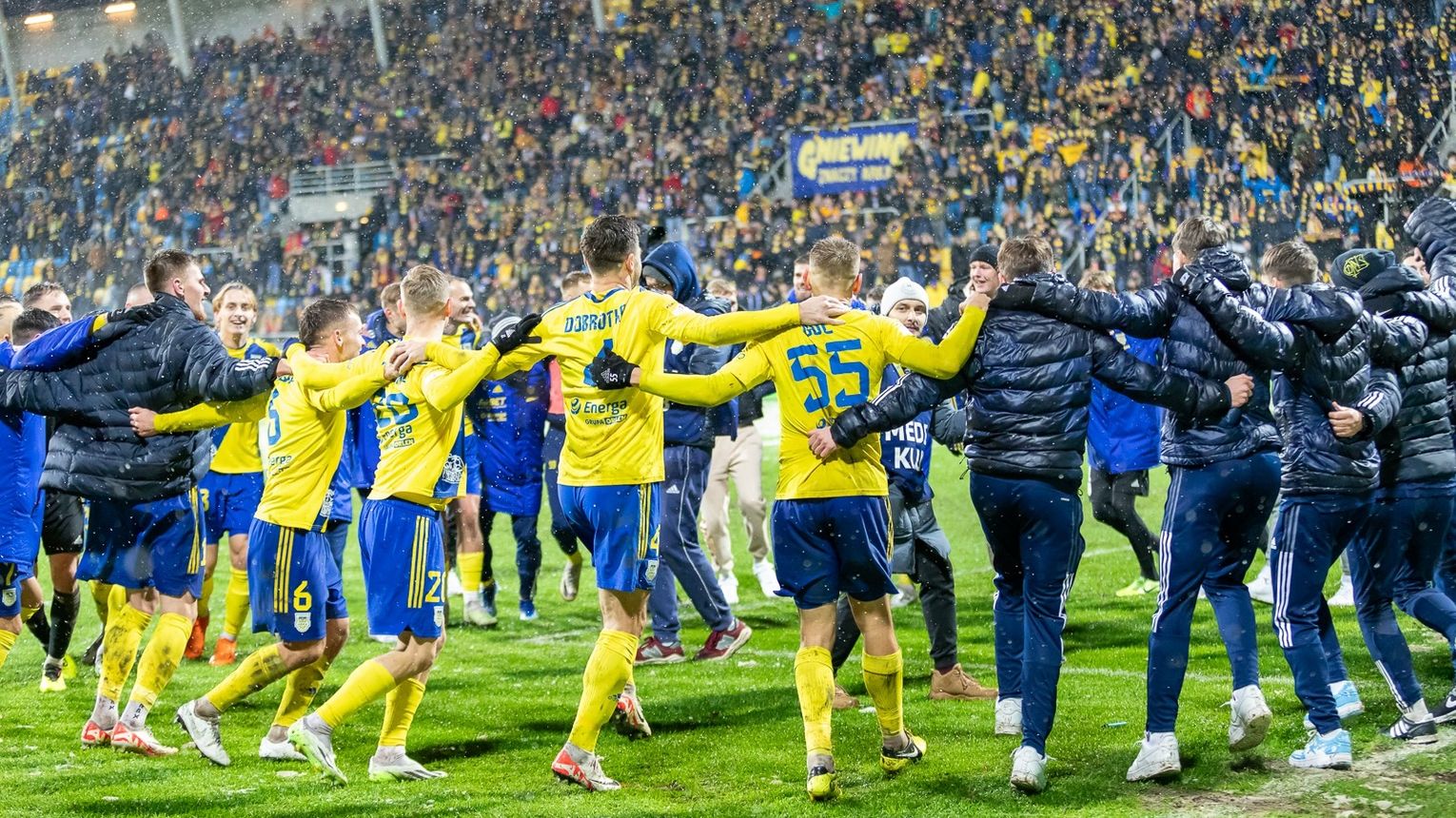 Arka górą w derbach Trójmiasta. Żółto niebiescy wygrali 1:0