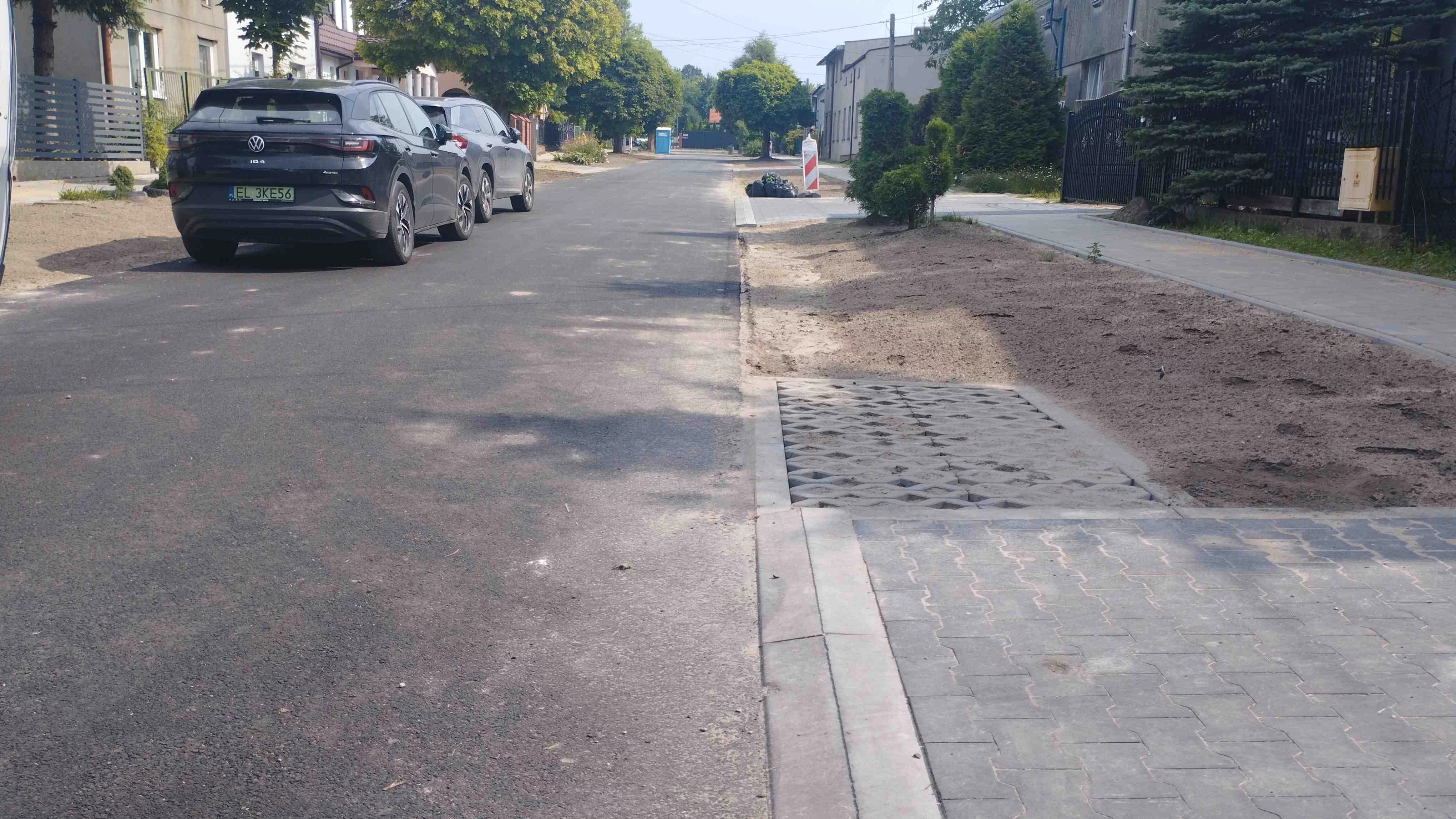 Asfalt zamiast błota. Kolejne gruntówki znikają z mapy Łodzi
