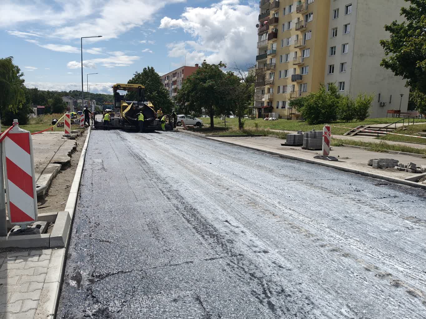 Asfaltowanie na Kazimierza Wielkiego
