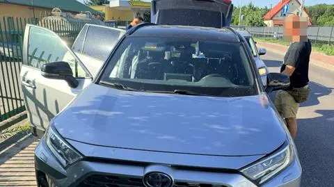 Policjanci odzyskali skradzioną w Czechach Toyotę