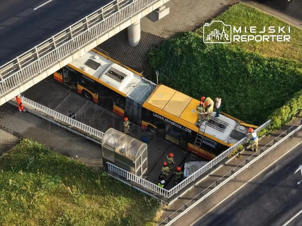 Wypadek autobusu miejskiego w Warszawie