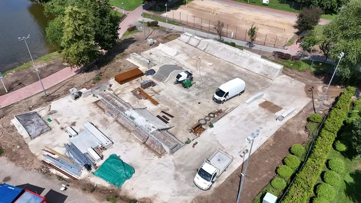 Beton zamiast starej nawierzchni. Skatepark nad Arkadią jest na finiszu