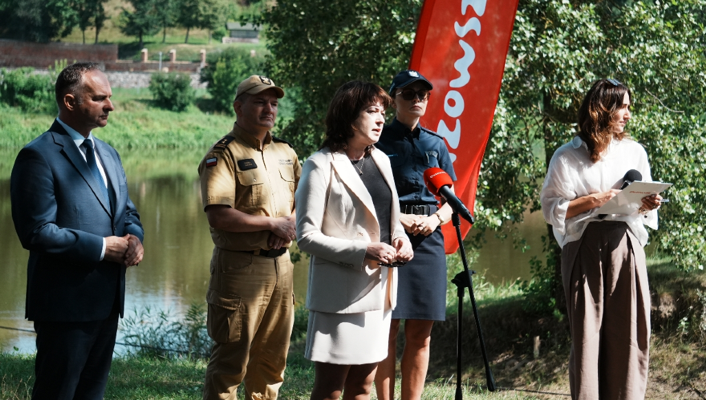 Bezpieczniej nad wodą – konferencja prasowa w Bużyskach w gminie Korczew