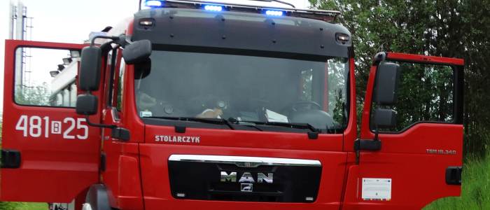 Bielscy strażacy mieli zgłoszenie za zgłoszeniem. Połamane drzewa tarasowały drogi, zrywały linie, a nawet zagrażały kapliczce