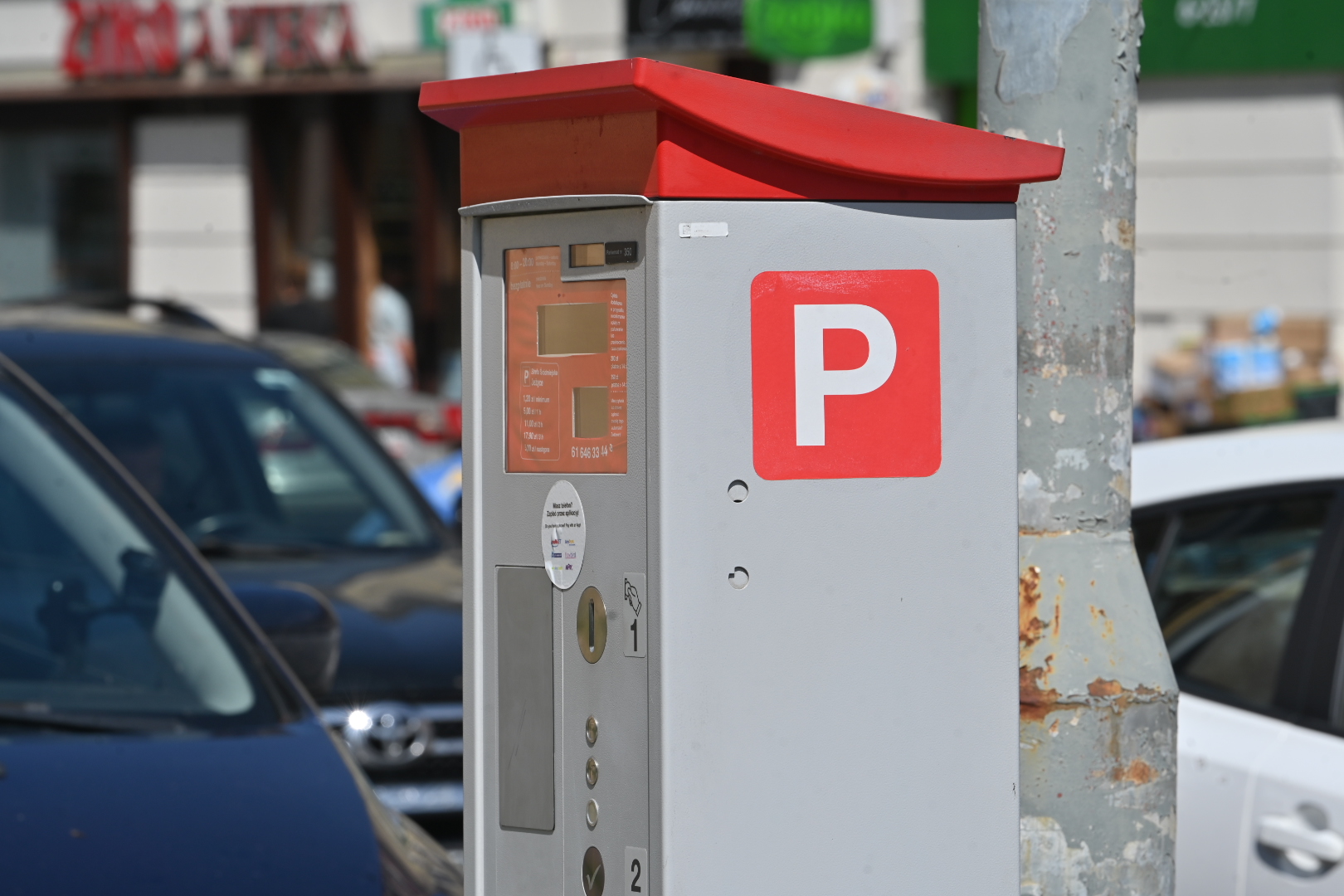 Blaszane garaże znikną sprzed dworca? Jest szansa na nowy parking