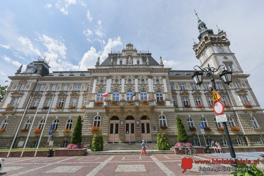 Bliski radnego zatrudniony w spółce z udziałem Ratusza. „Nie obchodzą mnie powiązania rodzinne”