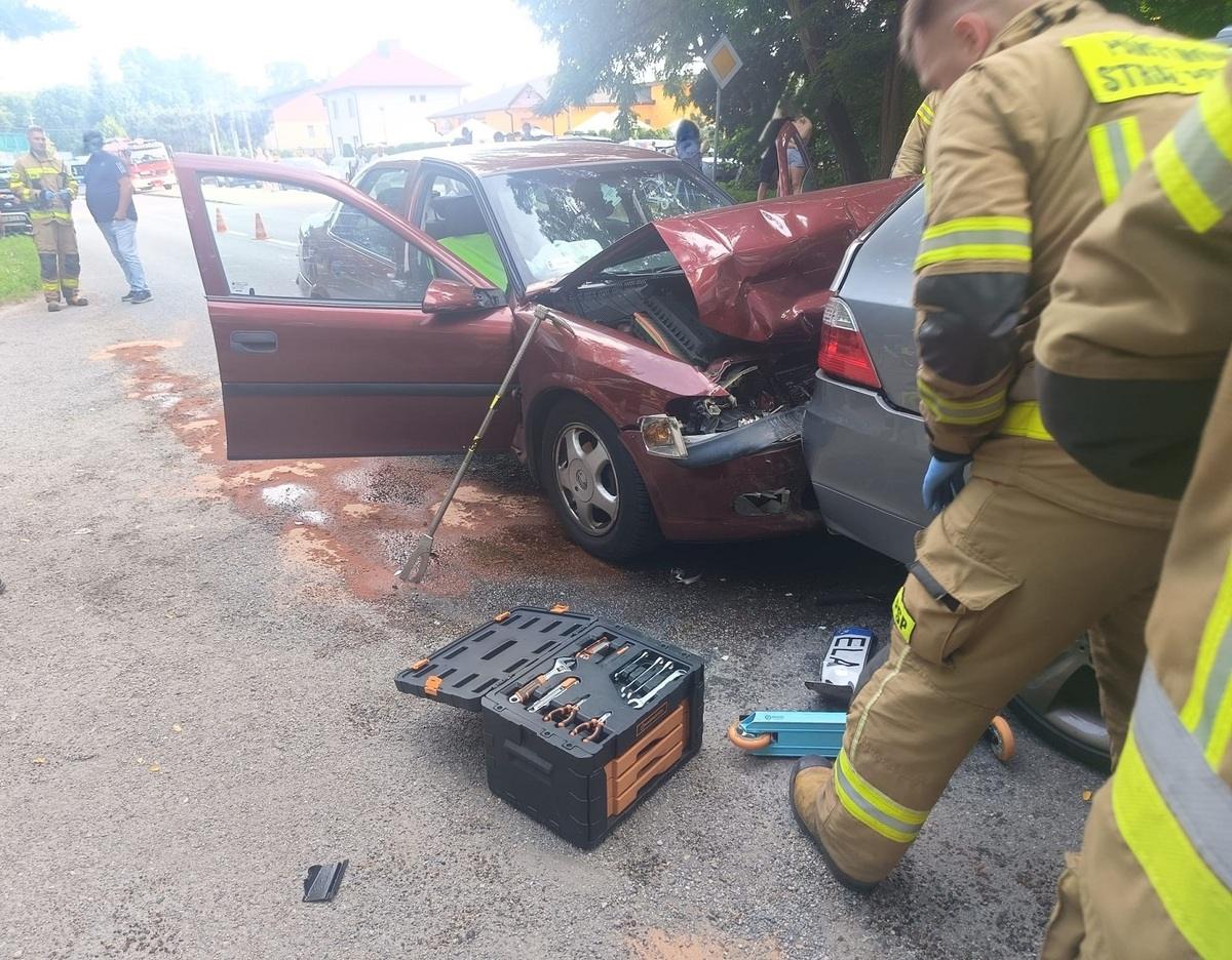 Buczek – wypadek drogowy z udziałem czterech pojazdów