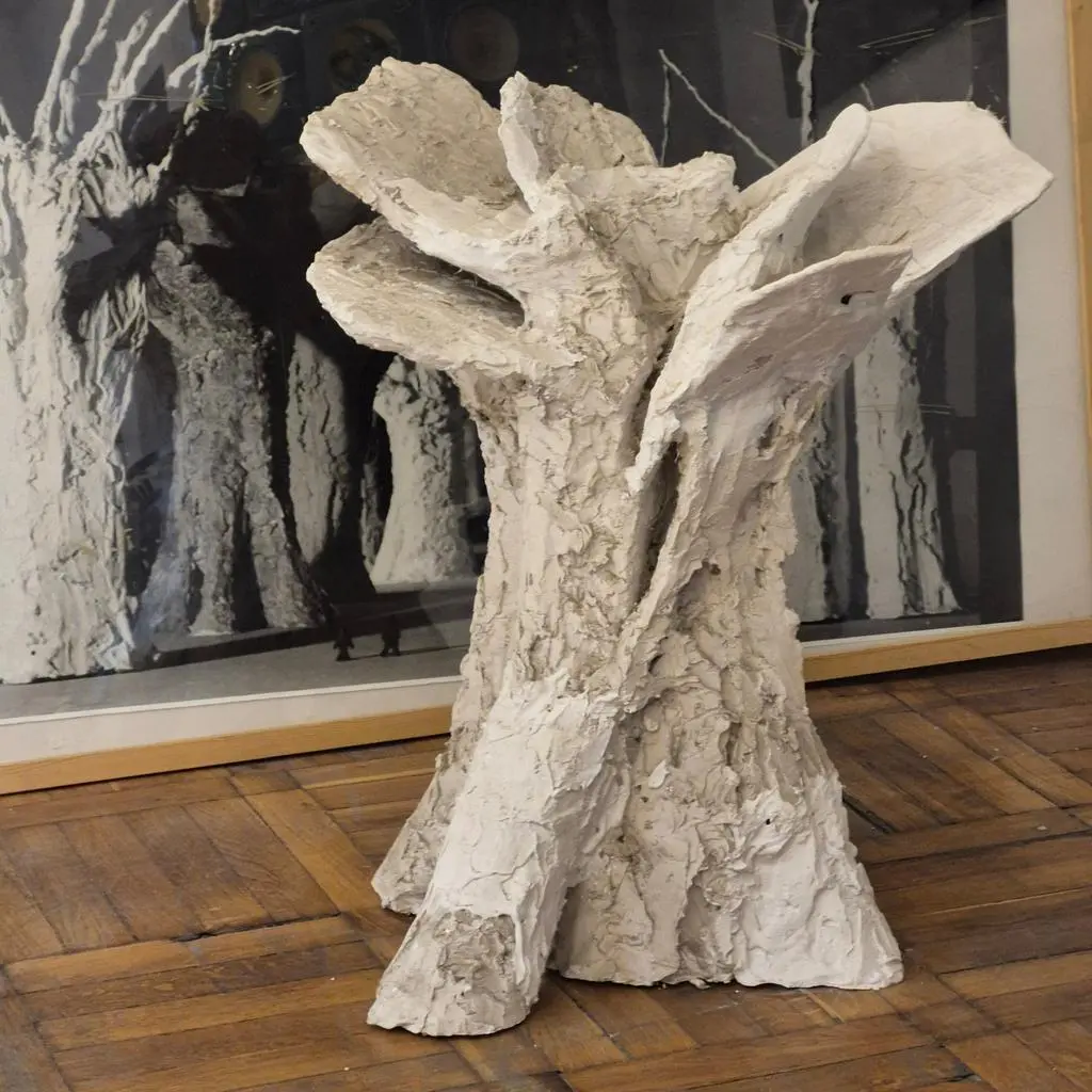 Wystawa "Magdalena Abakanowicz. Arbor znaczy drzewo"