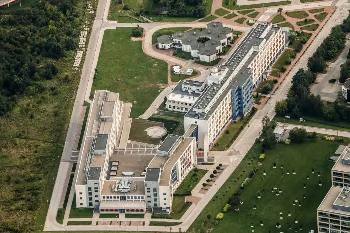 Burze nad Kielcami. Możliwe ulewy, grad i silne porywy wiatru