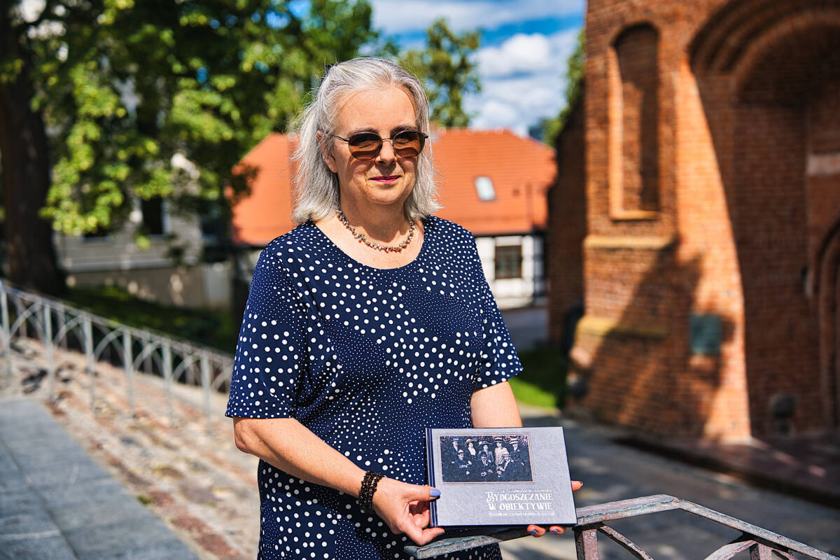 Bydgoski fotograf w Paryżu, czy uda się rozwiązać tę zagadkę – czyli „Bydgoszczanie w obiektywie”