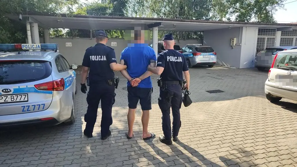Był poszukiwany, wpadł podczas kradzieży sklepowej