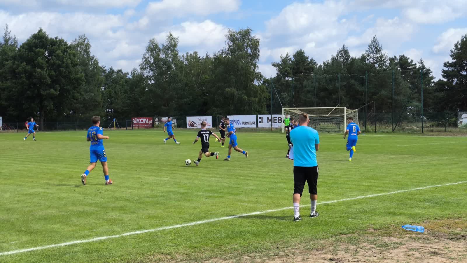 Carina rozbiła Pogoń Wężyska, choć do 60 minuty był remis
