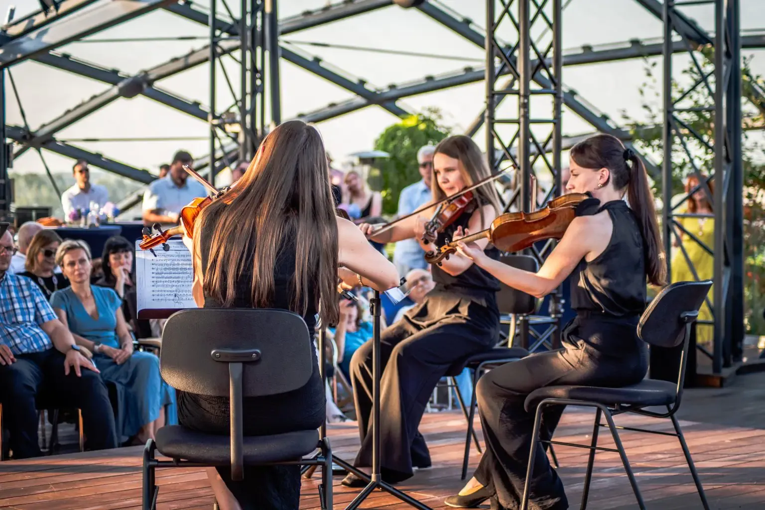 Cavatina Philharmonic Orchestra - koncert na dachu „Greatest Hits: Pop & Rock pod Gwiazdami”