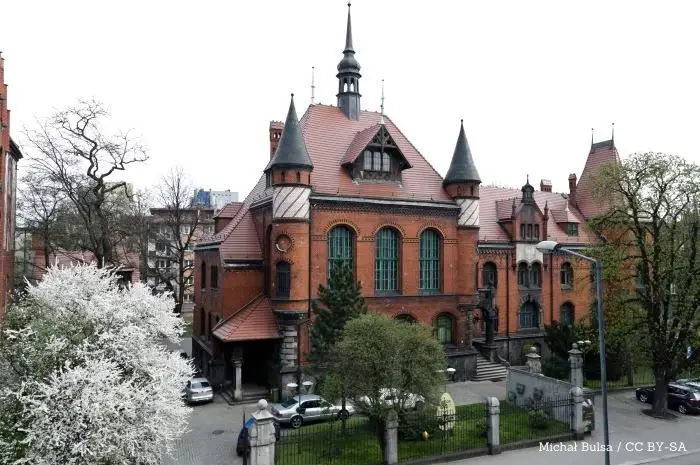 Chemioterapia nie musi oznaczać utraty włosów. PAXMAN pomaga pacjentkom