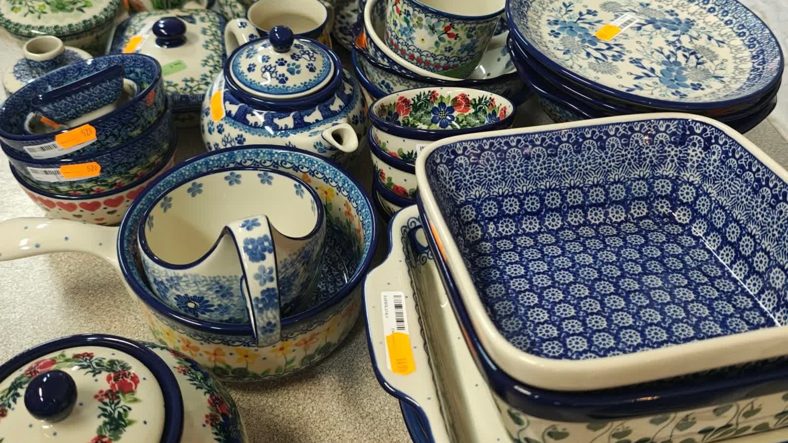 Chiny ukradły Bolesławiec? Polska ceramika broni się przed chińskimi podróbkami