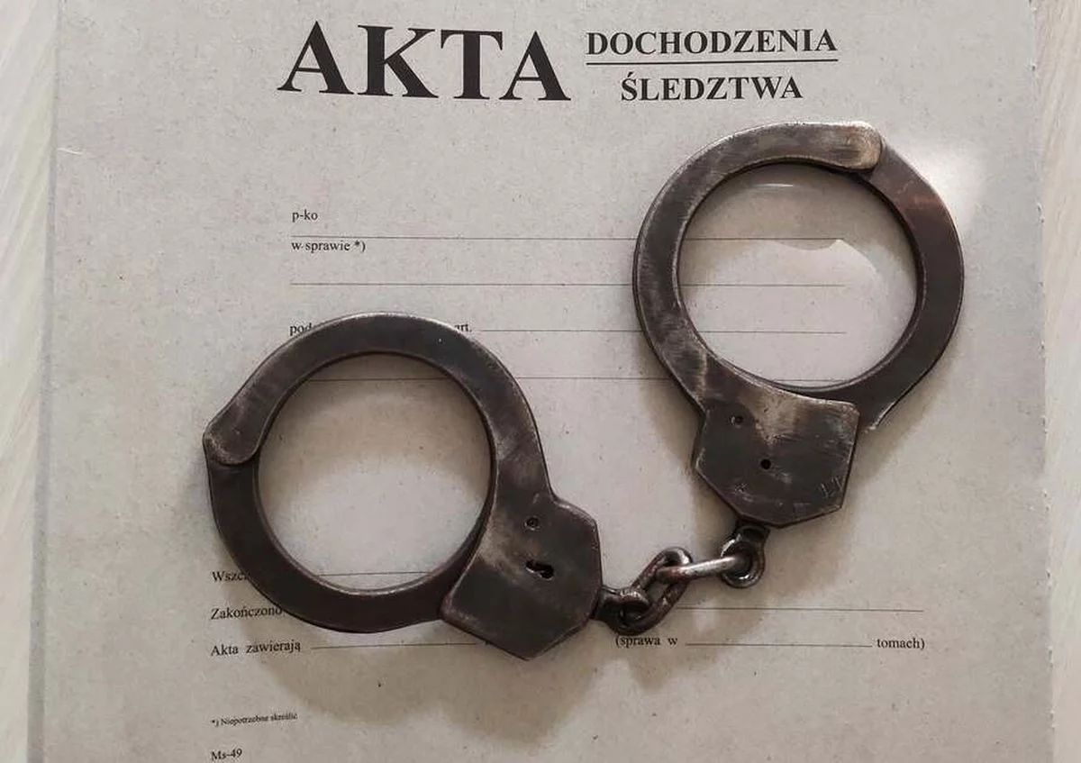 Chwile grozy na parkingu w Pleszewie. Celowała z broni do innej kobiety i groziła jej śmiercią!
