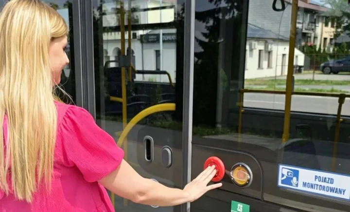 Ciepły guzik w autobusach MZK Zamość. Pasażerowie mają go używać częściej
