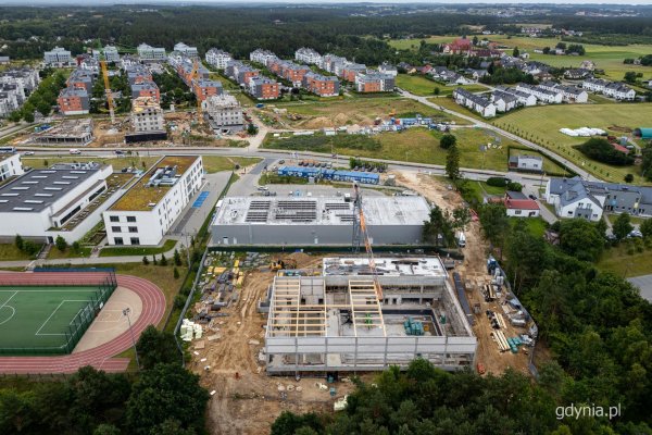 Co nowego Budowa krytej pływalni na Chwarznie-Wiczlinie: ostatnie elementy stanu surowego