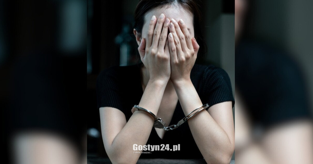 Cwana 50-latka. Najpierw podrabiała, potem naklejała. Grozi jej do 8 lat więzienia