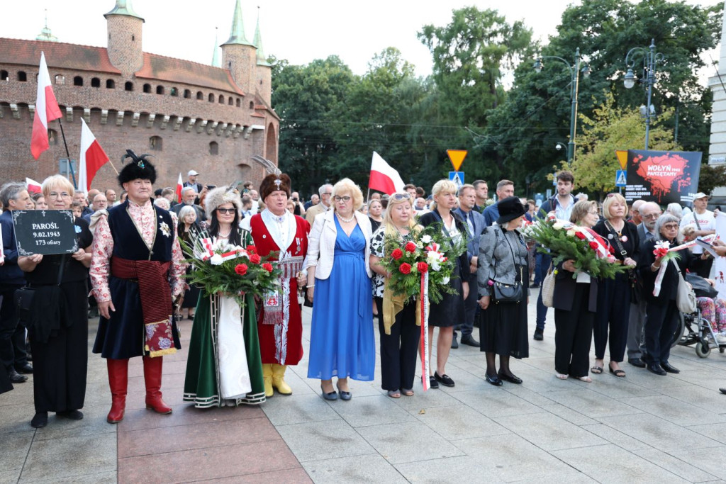 "Czarny marsz przeszedł ulicami Krakowa"