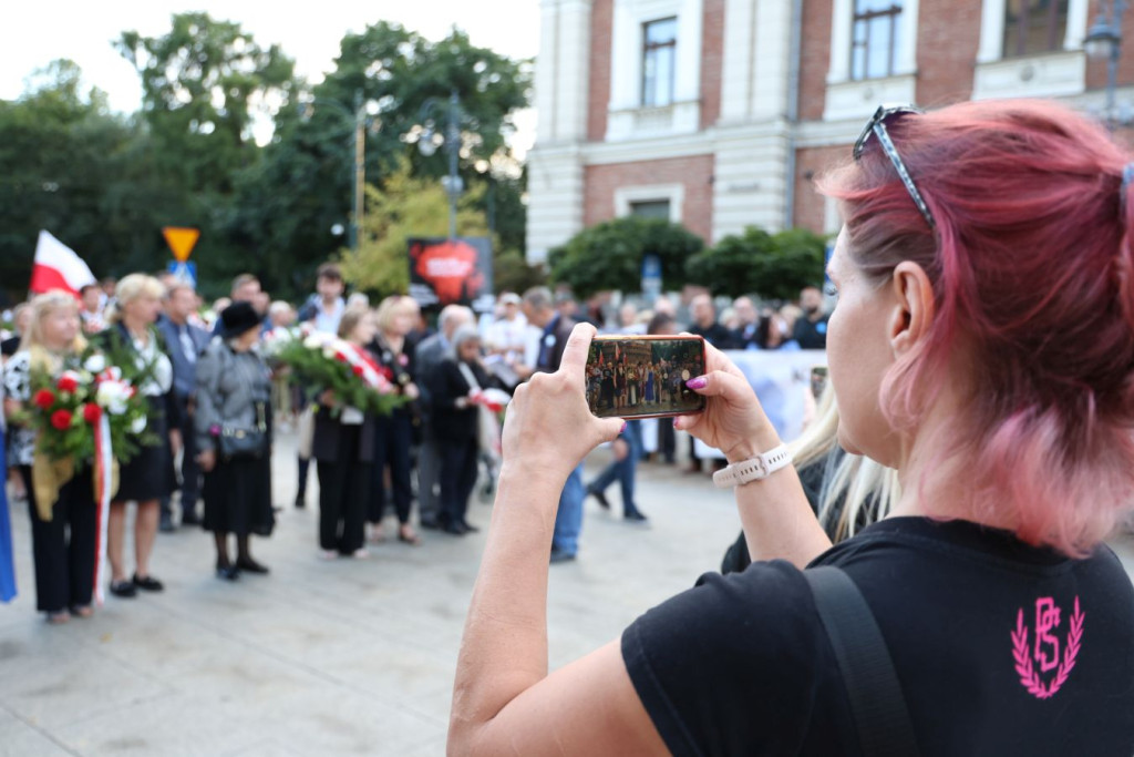"Czarny marsz przeszedł ulicami Krakowa"