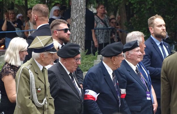 Cześć i chwała Bohaterom!