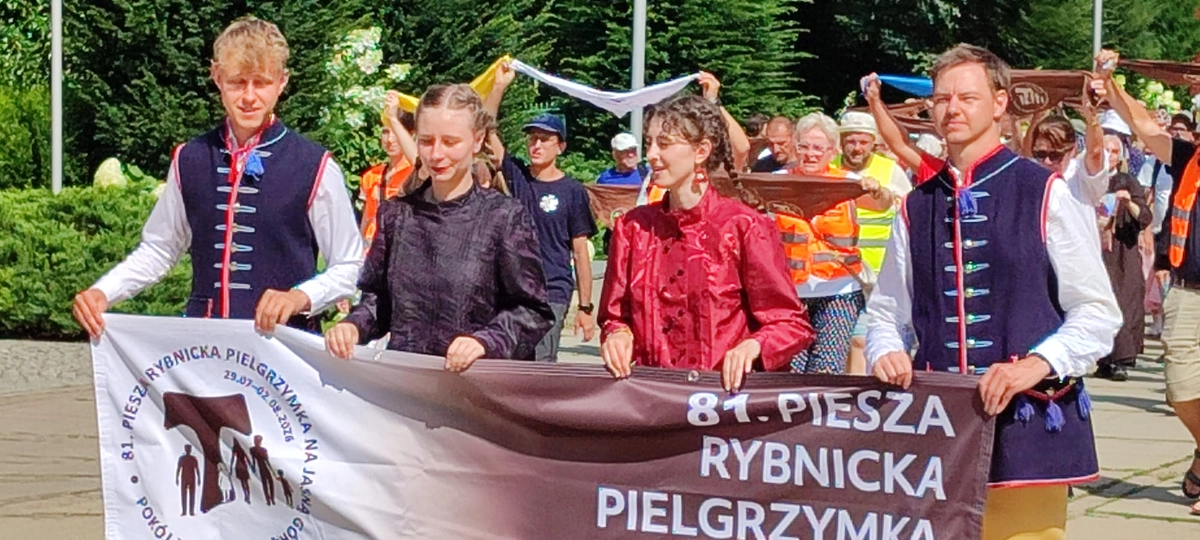 Częstochowa. Pielgrzymi z Rybnika dotarli na Jasną Górę. Abp Przybylski: „Nieśmy światu pokój i dobro”