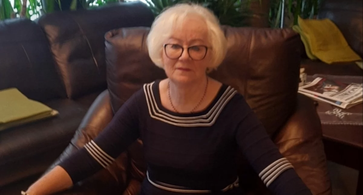 „Człowiek może przelać swoje myśli i doznania na płótno”. Rozmowa Amelii Świerczewskiej z malarką Barbarą Okońską