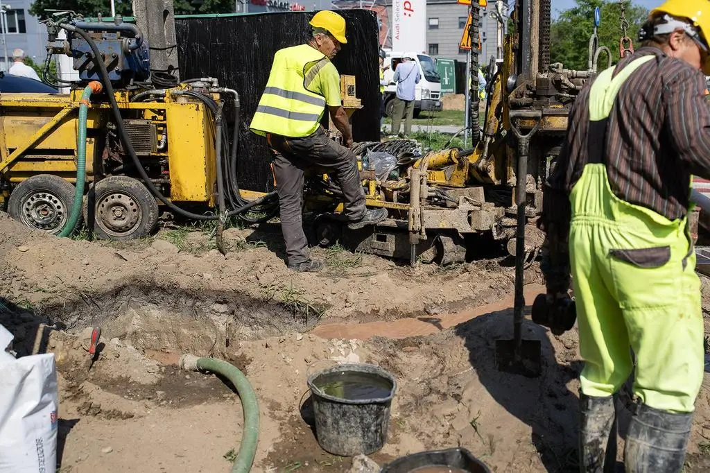 Rozpoczęły się odwierty geologiczne na Białołęce na trasie planowanej linii metra M4