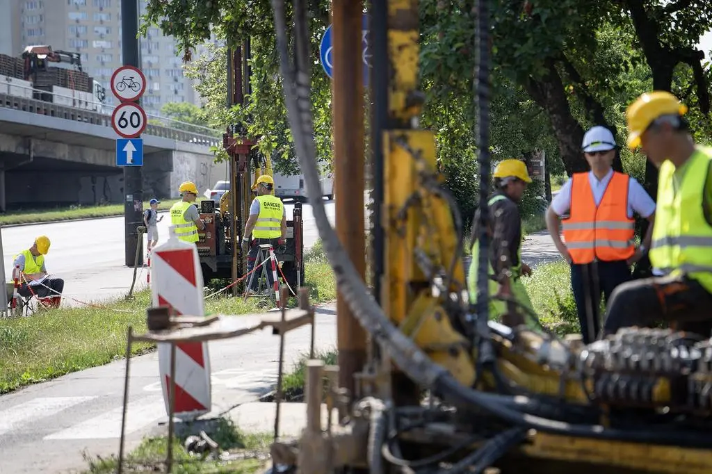 Rozpoczęły się odwierty geologiczne na Białołęce na trasie planowanej linii metra M4