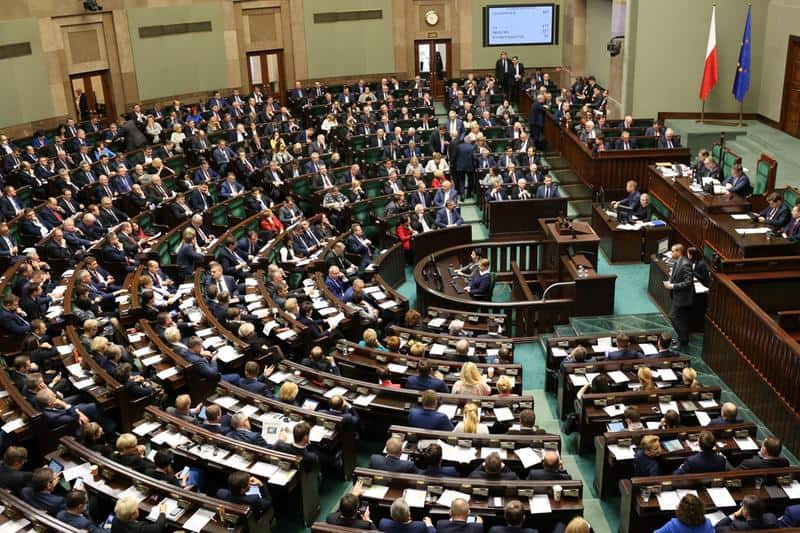 Czy zwycięzca bierze wszystko? Dyskusja o kadrach w spółkach i radach
