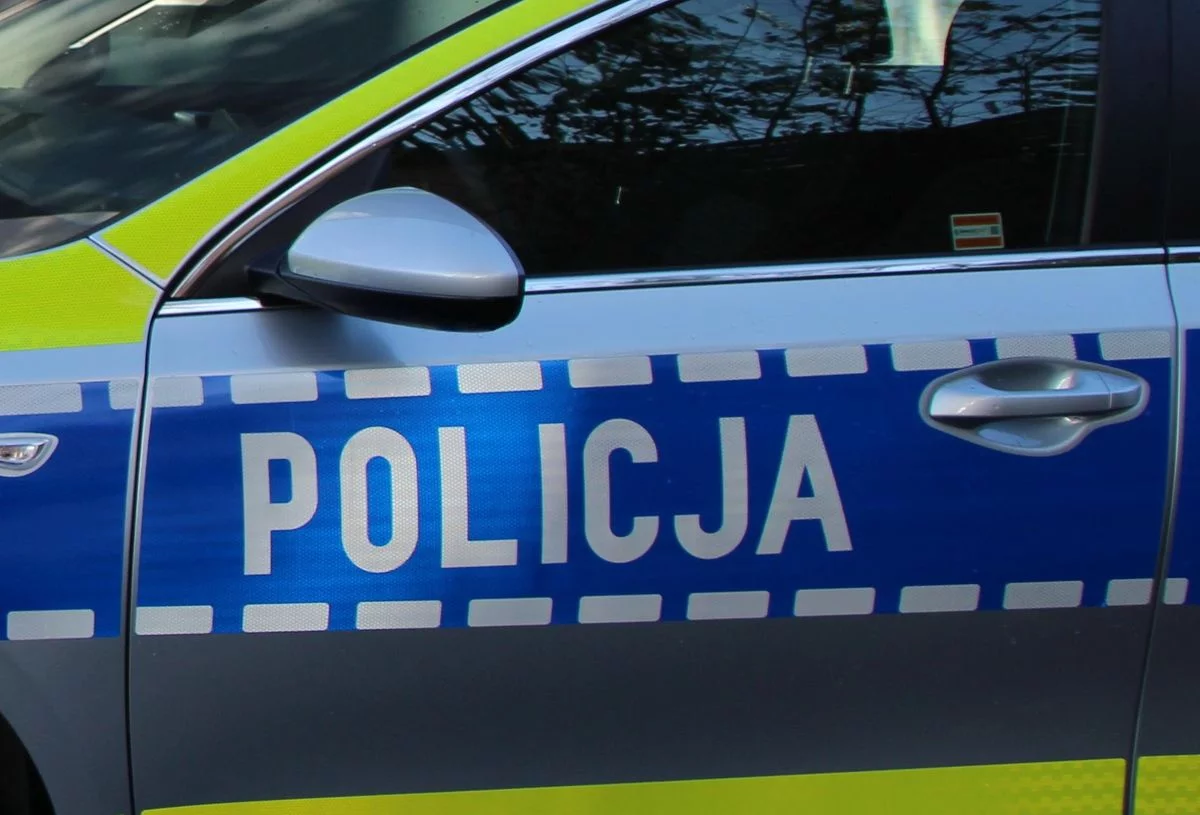 Dostał 1500 zł mandatu i stracił prawo jazdy w kilka sekund. Nowy przepisy zbierają żniwo